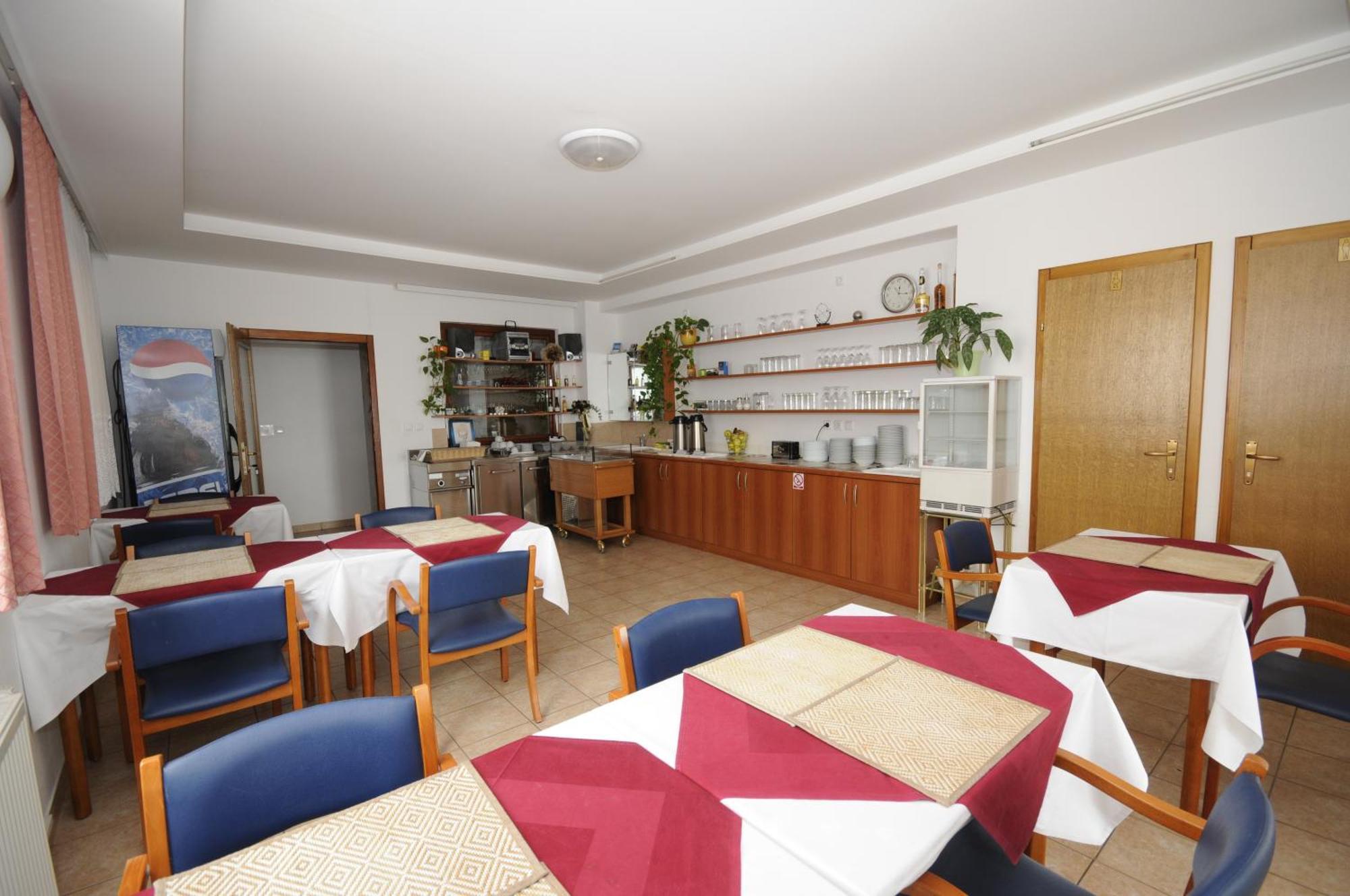 Pansion Antonio Bed & Breakfast Slavonski Brod Exterior photo