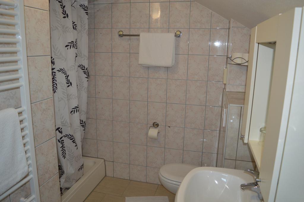 Pansion Antonio Bed & Breakfast Slavonski Brod Exterior photo