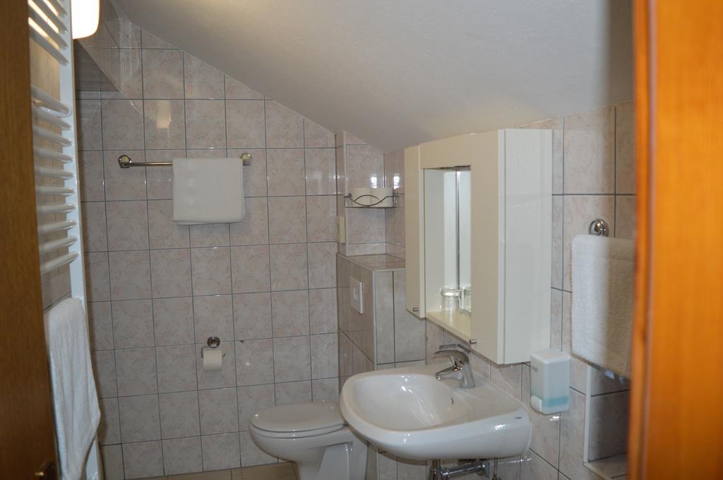 Pansion Antonio Bed & Breakfast Slavonski Brod Exterior photo