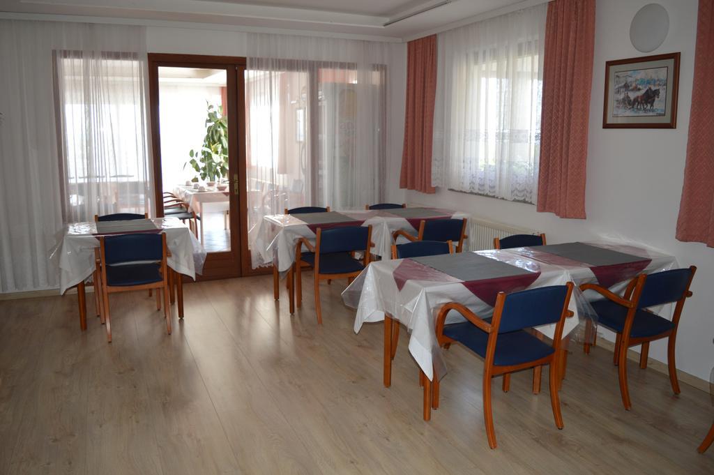 Pansion Antonio Bed & Breakfast Slavonski Brod Exterior photo